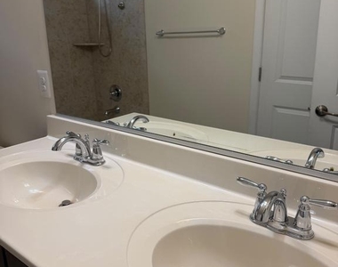 43357 Hominy Terrace - Photo Thumbnail 12