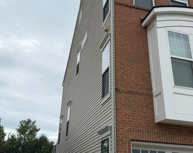 43357 Hominy Terrace - Photo Thumbnail 3