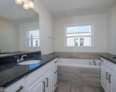 4931 Trail Vista Lane - Photo Thumbnail 17