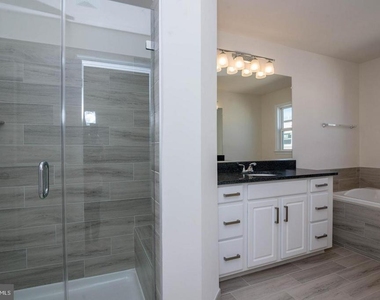 4931 Trail Vista Lane - Photo Thumbnail 16