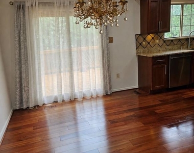 5722 Belcher Farm Drive - Photo Thumbnail 4