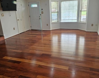 5722 Belcher Farm Drive - Photo Thumbnail 3