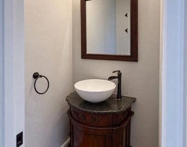 5722 Belcher Farm Drive - Photo Thumbnail 9
