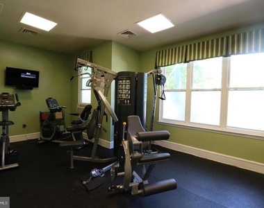 2204 Westcourt Lane - Photo Thumbnail 13