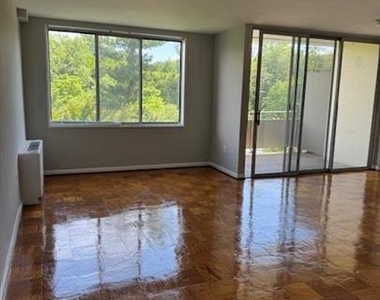 6641 E Wakefield Drive - Photo Thumbnail 6