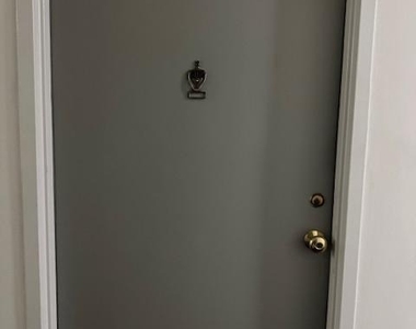 6641 E Wakefield Drive - Photo Thumbnail 4