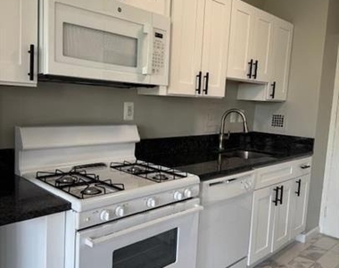 6641 E Wakefield Drive - Photo Thumbnail 13