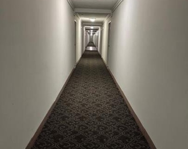 6641 E Wakefield Drive - Photo Thumbnail 3