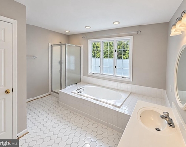 6503 Susan Barkley Court - Photo Thumbnail 15