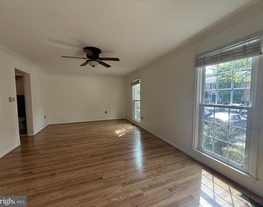 6269 Walkers Croft Way - Photo Thumbnail 4