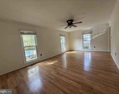 6269 Walkers Croft Way - Photo Thumbnail 3