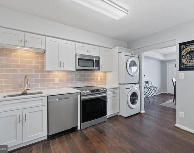 3713 S George Mason Drive - Photo Thumbnail 5