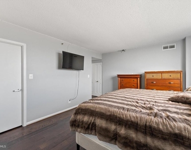 3713 S George Mason Drive - Photo Thumbnail 20