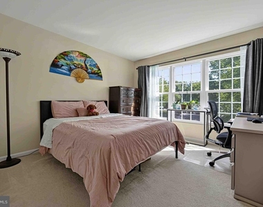 5668 Gosling Drive - Photo Thumbnail 26