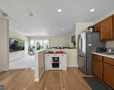 5668 Gosling Drive - Photo Thumbnail 13