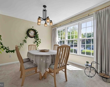 5668 Gosling Drive - Photo Thumbnail 8