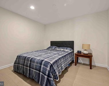 5668 Gosling Drive - Photo Thumbnail 38
