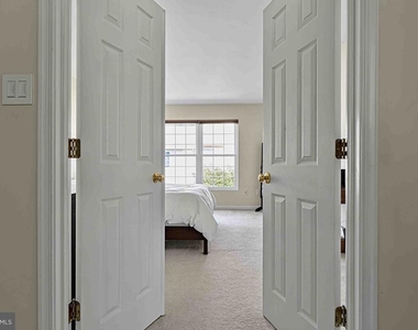 5668 Gosling Drive - Photo Thumbnail 21