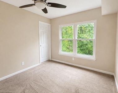 5800 Orchard Hill Court - Photo Thumbnail 11