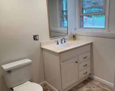3548 N Frederick Pike - Photo Thumbnail 4