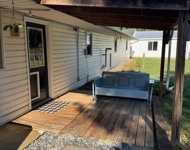 3548 N Frederick Pike - Photo Thumbnail 1