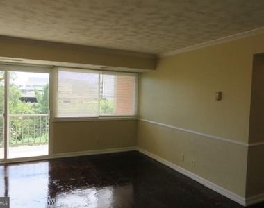 5801 Quantrell Avenue - Photo Thumbnail 8