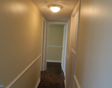5801 Quantrell Avenue - Photo Thumbnail 10