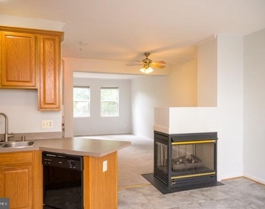 3857 Eisenhower Avenue - Photo Thumbnail 8