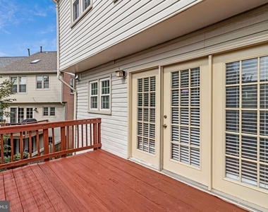 208 Ellsworth Street - Photo Thumbnail 35