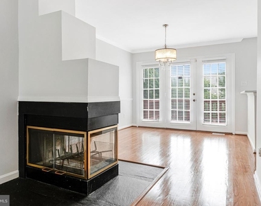 208 Ellsworth Street - Photo Thumbnail 5