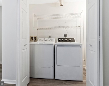 208 Ellsworth Street - Photo Thumbnail 28