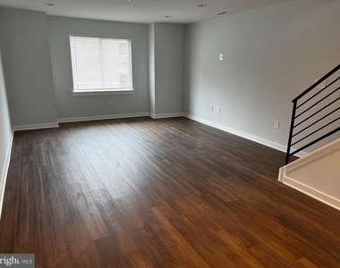 2543 Manton Street - Photo Thumbnail 5