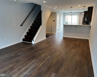 2543 Manton Street - Photo Thumbnail 4