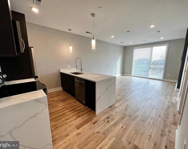 1000 W Girard Avenue - Photo Thumbnail 37