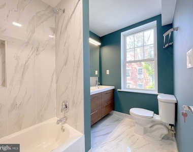 748 Catharine Street - Photo Thumbnail 4