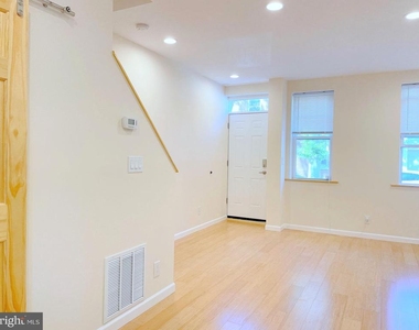 748 Catharine Street - Photo Thumbnail 1