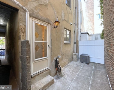 748 Catharine Street - Photo Thumbnail 9