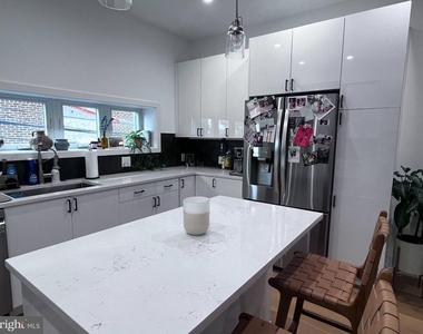 1748 N Hope Street - Photo Thumbnail 14