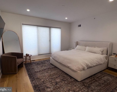 1748 N Hope Street - Photo Thumbnail 19