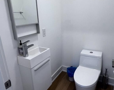 1748 N Hope Street - Photo Thumbnail 6