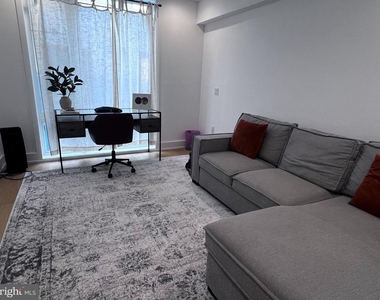 1748 N Hope Street - Photo Thumbnail 9