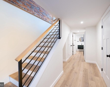 1810 Tasker Street - Photo Thumbnail 9