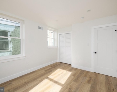 1810 Tasker Street - Photo Thumbnail 6