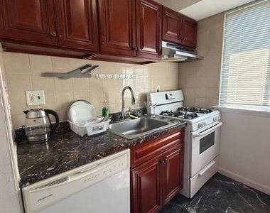 9921-00 Bustleton Avenue - Photo Thumbnail 4