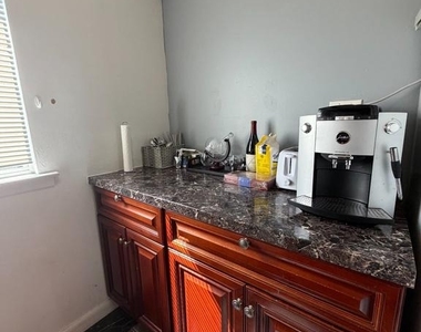 9921-00 Bustleton Avenue - Photo Thumbnail 7