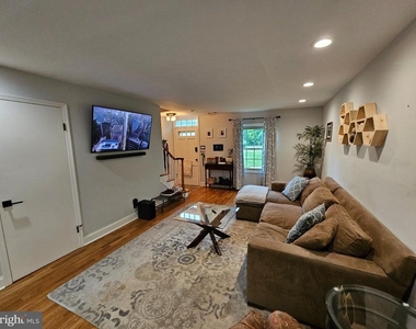 138 Nottoway Drive - Photo Thumbnail 2