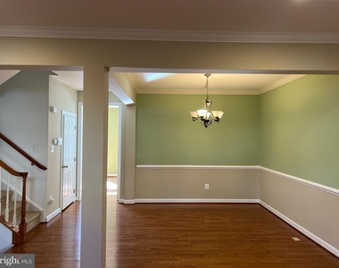 2904 Marley Lane - Photo Thumbnail 7