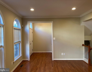 2904 Marley Lane - Photo Thumbnail 3
