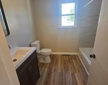 1245 Cotton Street - Photo Thumbnail 4