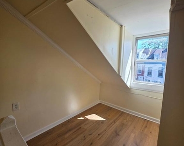 1137 Buttonwood Street - Photo Thumbnail 18